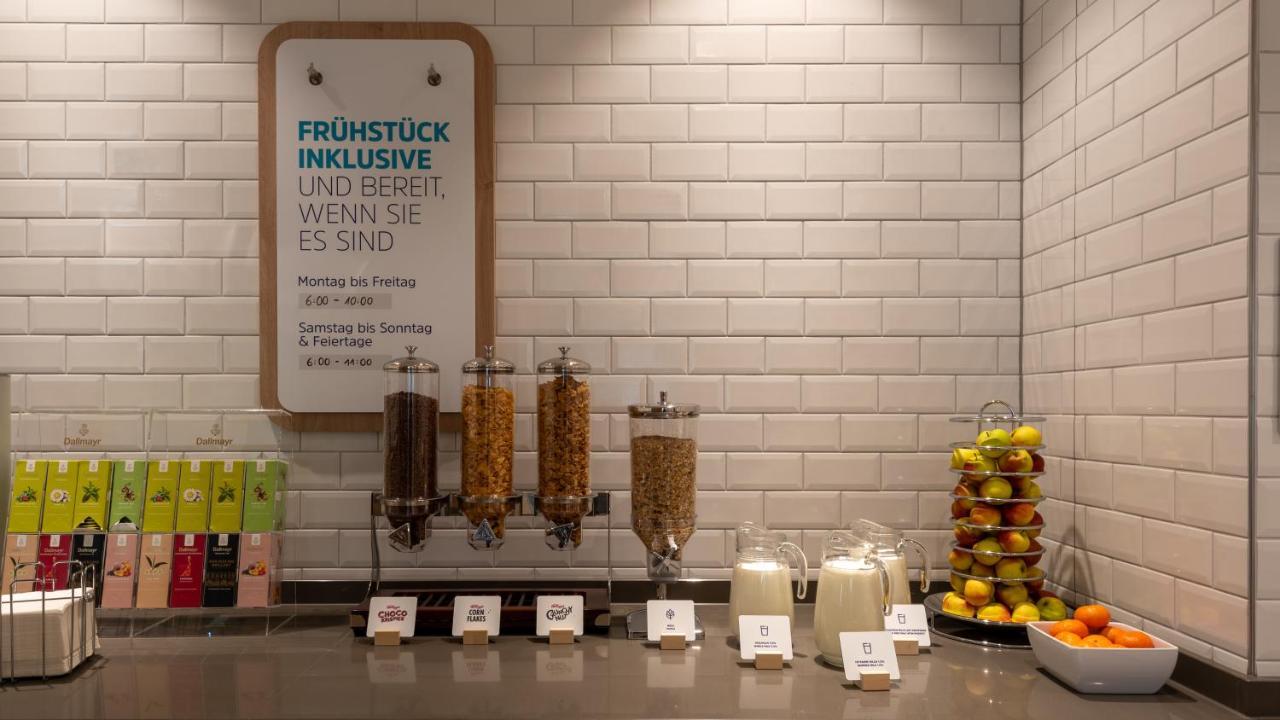 Holiday Inn Express - Munich North By Ihg Munique Exterior foto