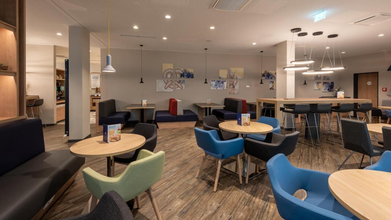 Holiday Inn Express - Munich North By Ihg Munique Exterior foto