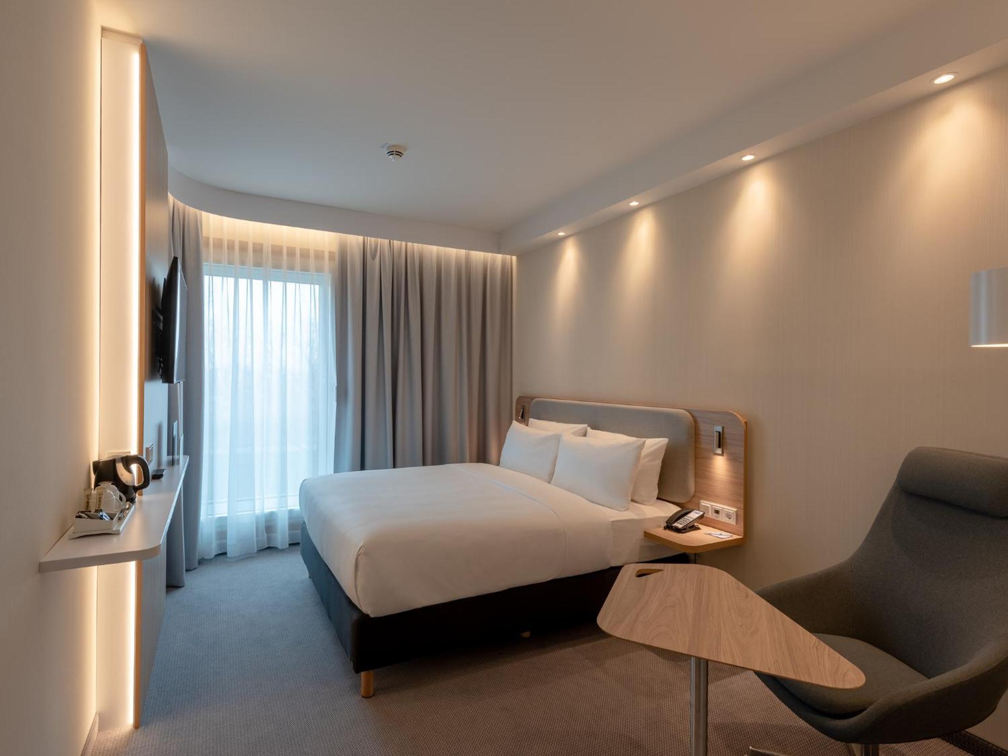 Holiday Inn Express - Munich North By Ihg Munique Exterior foto