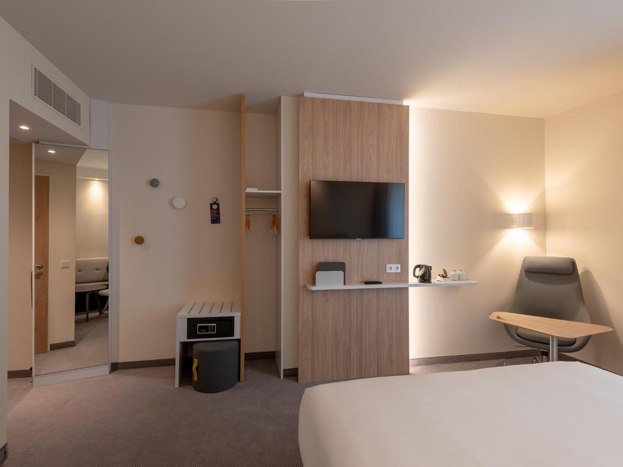 Holiday Inn Express - Munich North By Ihg Munique Exterior foto